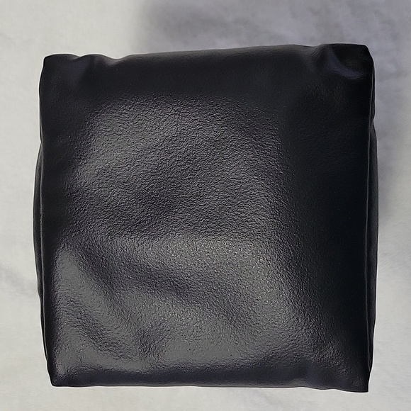 Weighted Bottom Can Cooler Styrofoam Liner With 3" Pocket On Side. Like New - Picture 4 of 16